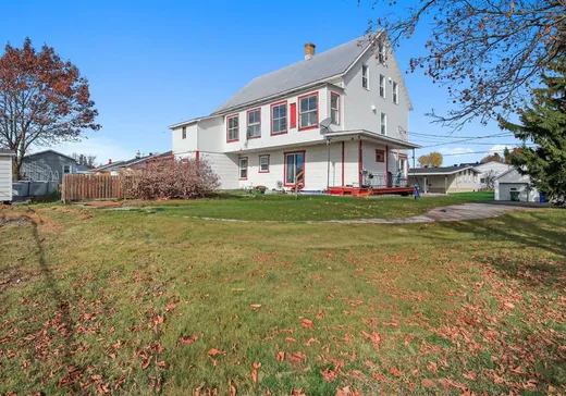 Triplex for Sale - 5 Rue St-Alfred, St-Charles-De-Bellechasse, G0R 2T0