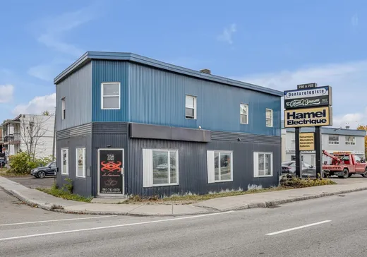 Triplex à vendre - 758 Boul. Wilfrid-Hamel, Ville de Québec, G1M2R2