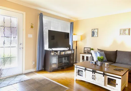 4-Plex à vendre - 4680 Route Marie-Victorin, Massueville, J3R 1R3