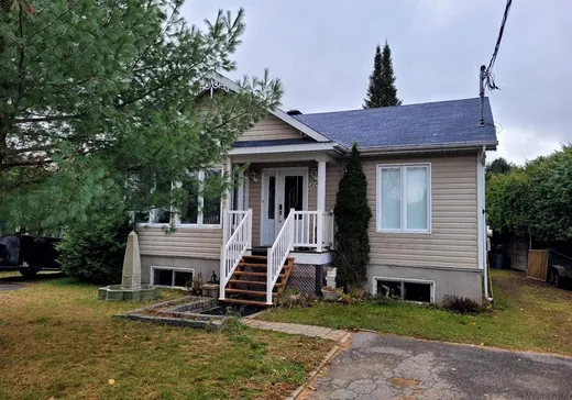 Duplex à vendre - 1053-1055 Rue Normand-Lortie, Mont-Tremblant, J8E2N3