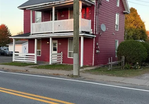 Duplex à vendre - 2670-2672 Rue Laflèche, Saint-Paulin, J0K 3G0