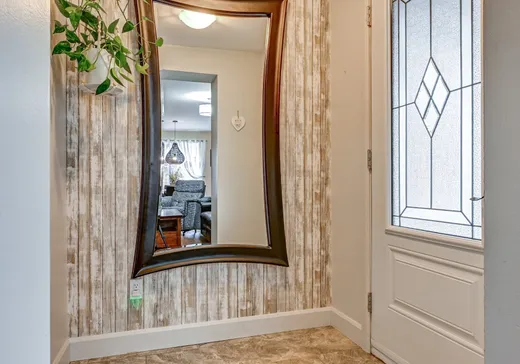 Duplex à vendre - 376 Rue Russell (376-378), Sainte-Sophie, J5J 1C3