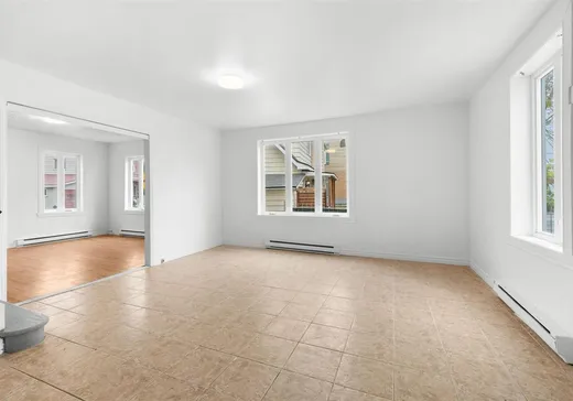 Duplex à vendre - 11457-11459 Av. Royale, Beaupré, G0A 1E0