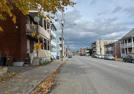 Triplex for Sale - 1533-1537 Av. Champlain, Shawinigan, G9N 2K8