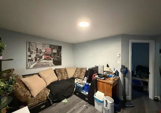 Triplex à vendre - 82-84B Rue de la Rivière, Bedford, J0J 1A0