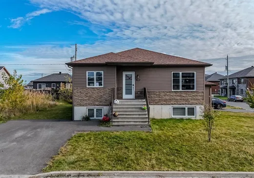 Duplex for sale - 2100-2102 Rue Offenbach, Drummondville, J2B4A1