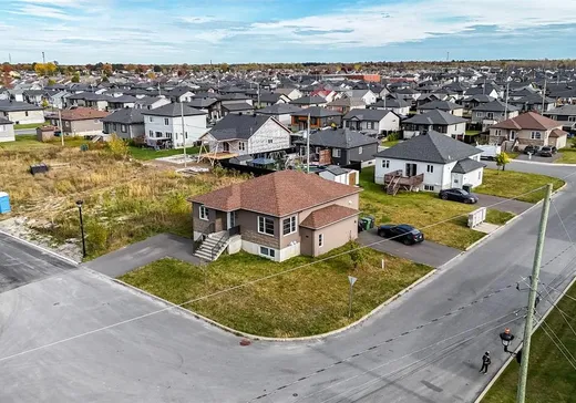 Duplex for Sale - 2100-2102 Rue Offenbach, Drummondville, J2B 4A1