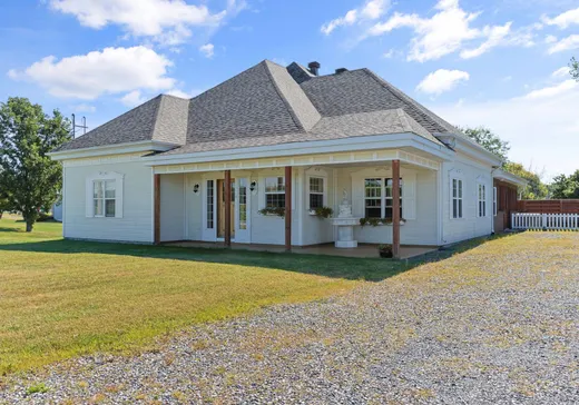 Duplex à vendre - 218Z Ch. de la Frontiere, Rivière-Beaudette, J0P1R0