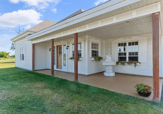 Duplex à vendre - 218Z Ch. de la Frontiere, Rivière-Beaudette, J0P 1R0