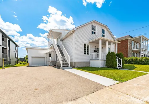 Duplex for sale - 636-638 8e Avenue, Saint-Jérôme, J7Z4Y1