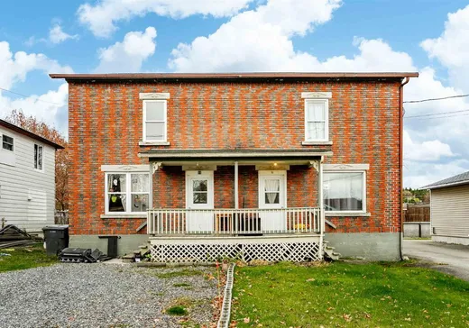 Duplex à vendre - 9-11 Ch. de Randboro, Sawyerville, J0B3A0