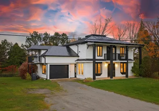 Duplex à vendre - 1068Z-1070Z Ch. du Village, Coaticook, J1A2S5