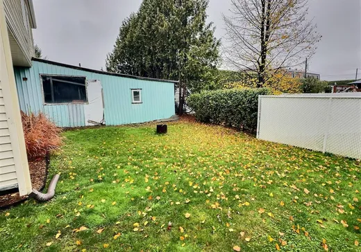 Duplex à vendre - 213-215 Rue Notre-Dame, St-Germain-De-Grantham, J0C 1K0