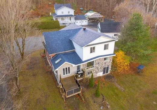 Duplex à vendre - 7Z Rue Goyette, St-Francois-Xavier-de-Brompton, J0B 2V0