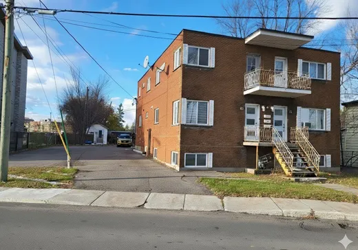 5-Plex for sale - 51-55 Boul. Desjardins E., Sainte-Thérèse, J7E1C3