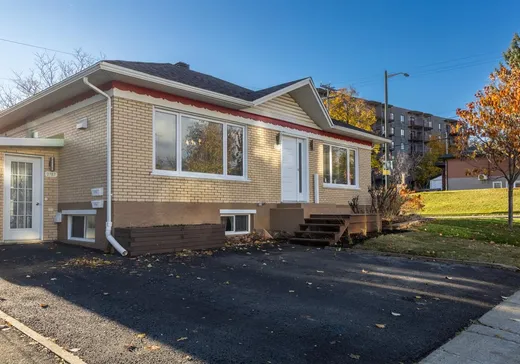 Triplex à vendre - 2787-2789 Av. Gaspard, Beauport, G1E3P2