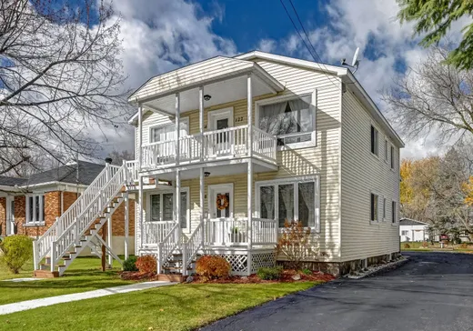 Triplex for Sale - 120-124 Rue Amireault, L'Épiphanie, J5X 2T1