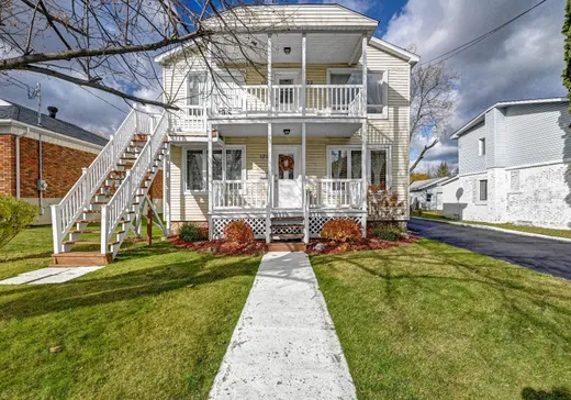 Triplex for Sale - 120-124 Rue Amireault, L'Épiphanie, J5X 2T1