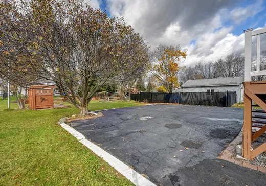 Triplex for Sale - 120-124 Rue Amireault, L'Épiphanie, J5X 2T1