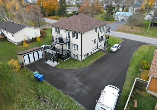 4-Plex à vendre - 4 Ch. du Bord-de-l'Eau, Sainte-Barbe, J0S 1P0