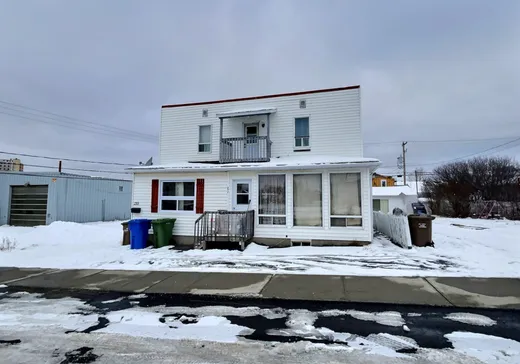Duplex à vendre - 231-233 2e Avenue O., Amos, J9T 1S4