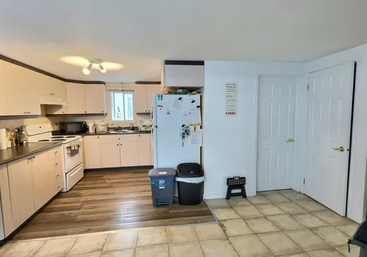 Duplex à vendre - 235-237 2e Avenue O., Amos, J9T 1S4