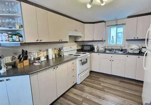 Duplex à vendre - 235-237 2e Avenue O., Amos, J9T 1S4