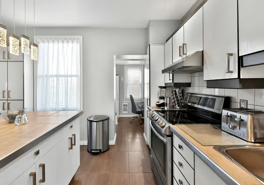 4-Plex à vendre - 1871-1879 Av. des Érables, Montréal (Centreville), H2K 3V1