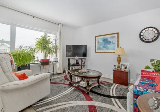 Triplex for Sale - 169-173 Av. de Chambéry, Sainte-Thérèse, J7E 5H2