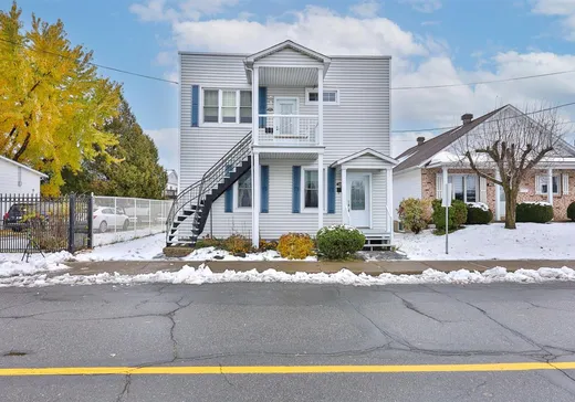 Duplex à vendre - 199 Rue De Ramezay, Massueville, J3P4A2