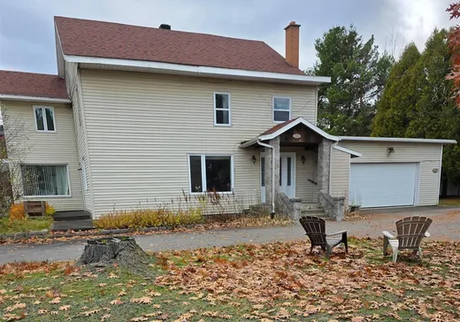 4-Plex à vendre - 210-210C Rue des Cheminots, Shawinigan, G9T 5K4