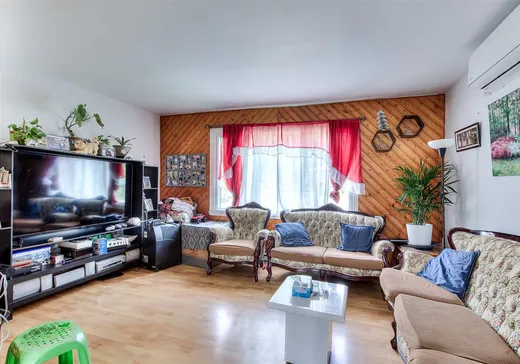 Triplex à vendre - 3016A-3018 8e Rue, Laval (Chomedey), H7V 1N6