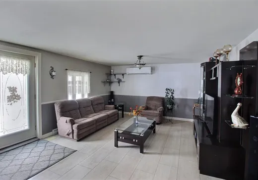 Duplex for Sale - 1557-1557A Rue Principale, St-Philemon, G0R 4A0