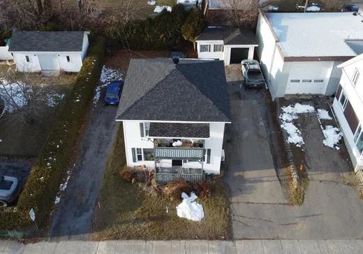 Duplex à vendre - 37-39 Rue des Vingt-et-Un, Clermont, G4A 1G4