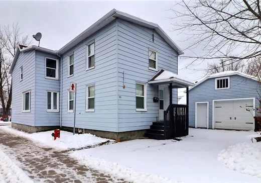 Duplex à vendre - 2210 Rue Dollard, Lévis, G6W2H7