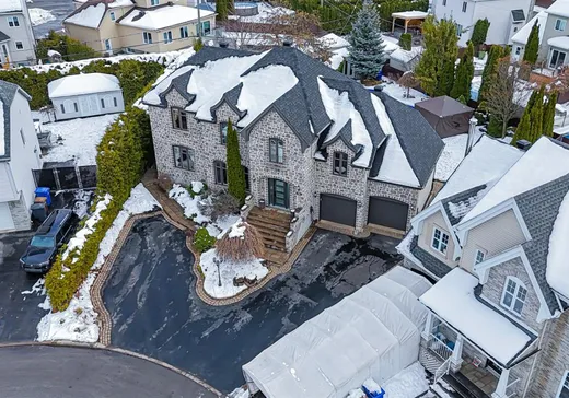 Duplex à vendre - 71-73 Place Bourdages, Terrebonne, J6Y 1Z9