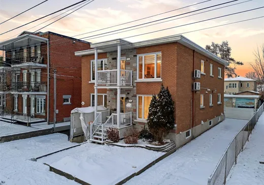Triplex à vendre - 618-620 Rue de la Dominion, Drummondville, J2B 1N5
