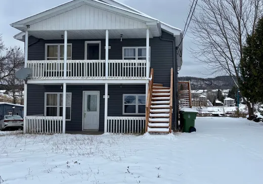 Duplex à vendre - 400-402 Rue Tessier, La Tuque, G9X 3E5