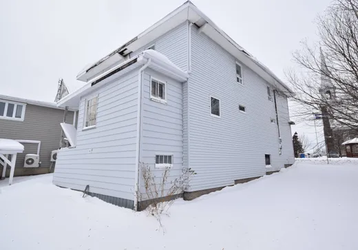 Duplex for Sale - 3A-3B Rue Principale E., Trois-Pistoles, G0L 3Z0