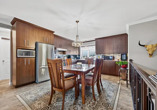 4-Plex à vendre - 224 Rue St-Cyr, Victoriaville, G6T 2G4