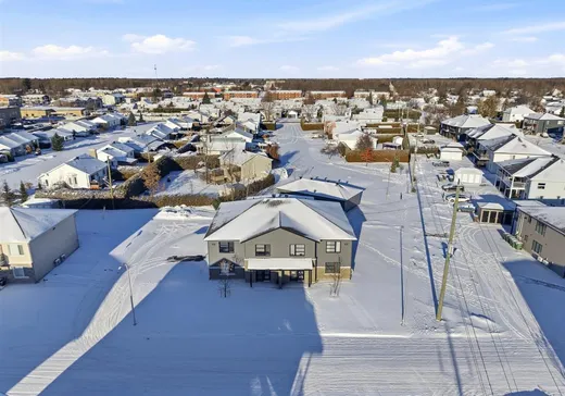 4-Plex à vendre - 2101-2107 Rue de la Forêt-d'Orléans, Drummondville, J2A 0N5
