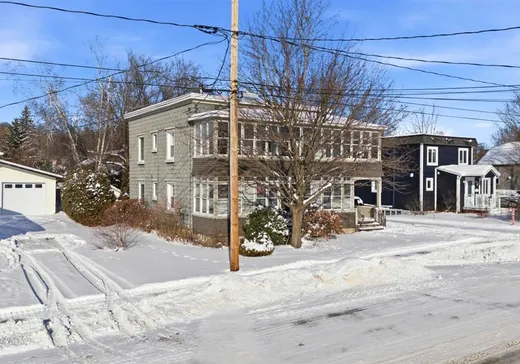 Triplex à vendre - 761-763 Rue Maisonneuve, Magog, J1X 2N8