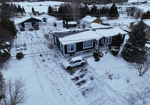 Duplex for sale - 505-505B 6e Rang O., Alma, G0W2L0