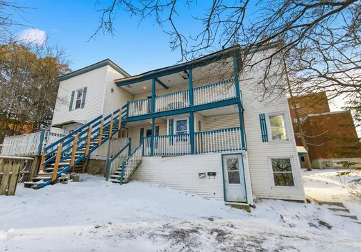 Triplex à vendre - 916-920 Rue Worthington, Sherbrooke, J1H3V2