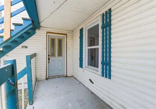 Triplex à vendre - 916-920 Rue Worthington, Sherbrooke, J1H 3V2