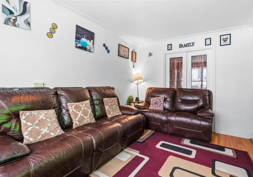 Triplex à vendre - 9185-9187 Rue D'Iberville, Montréal (Nord), H1Z 2R3