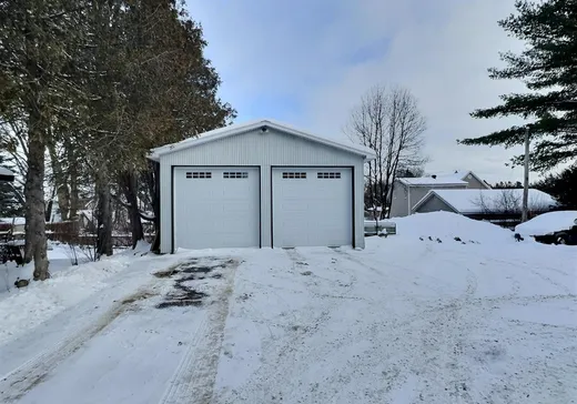 Triplex à vendre - 117 Rue Desruisseaux, East Angus, J0B 1R0