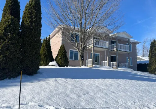 4-Plex à vendre - 363-369 Rue Chénier, Magog, J1X6H3