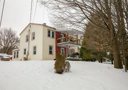 Duplex à vendre - 53-55 Av. de Melbourne N., Pointe-Claire (Île de Montréal), J0B2H0