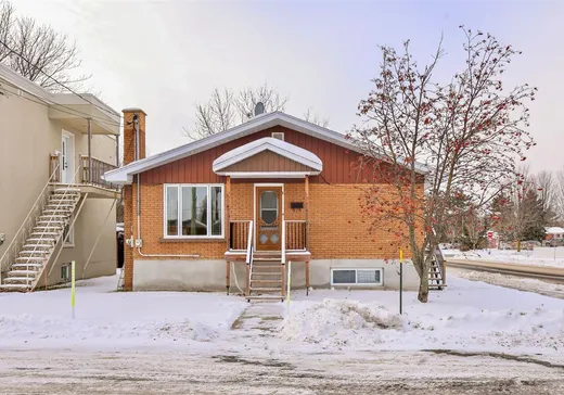 Duplex for Sale - 15-15A Rue Roy, Victoriaville, G6P 3V3